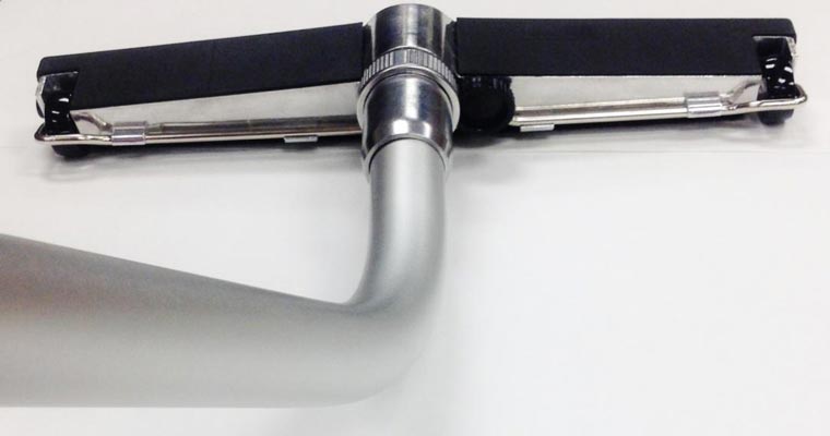 a commercial grade vacuum aluminum wand vacuum head